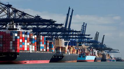 美加貿易戰硝煙再起 特朗普對加拿大鋼鋁征收50%關稅，北美貿易格局面臨重構